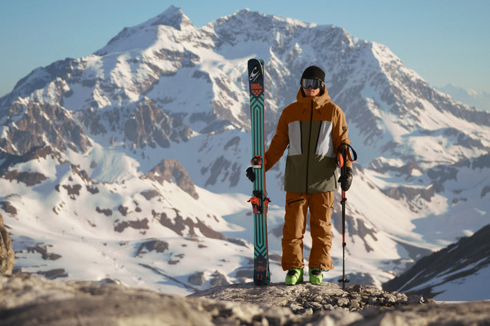 Differences between skiing and snowboarding