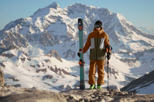 Differences between skiing and snowboarding