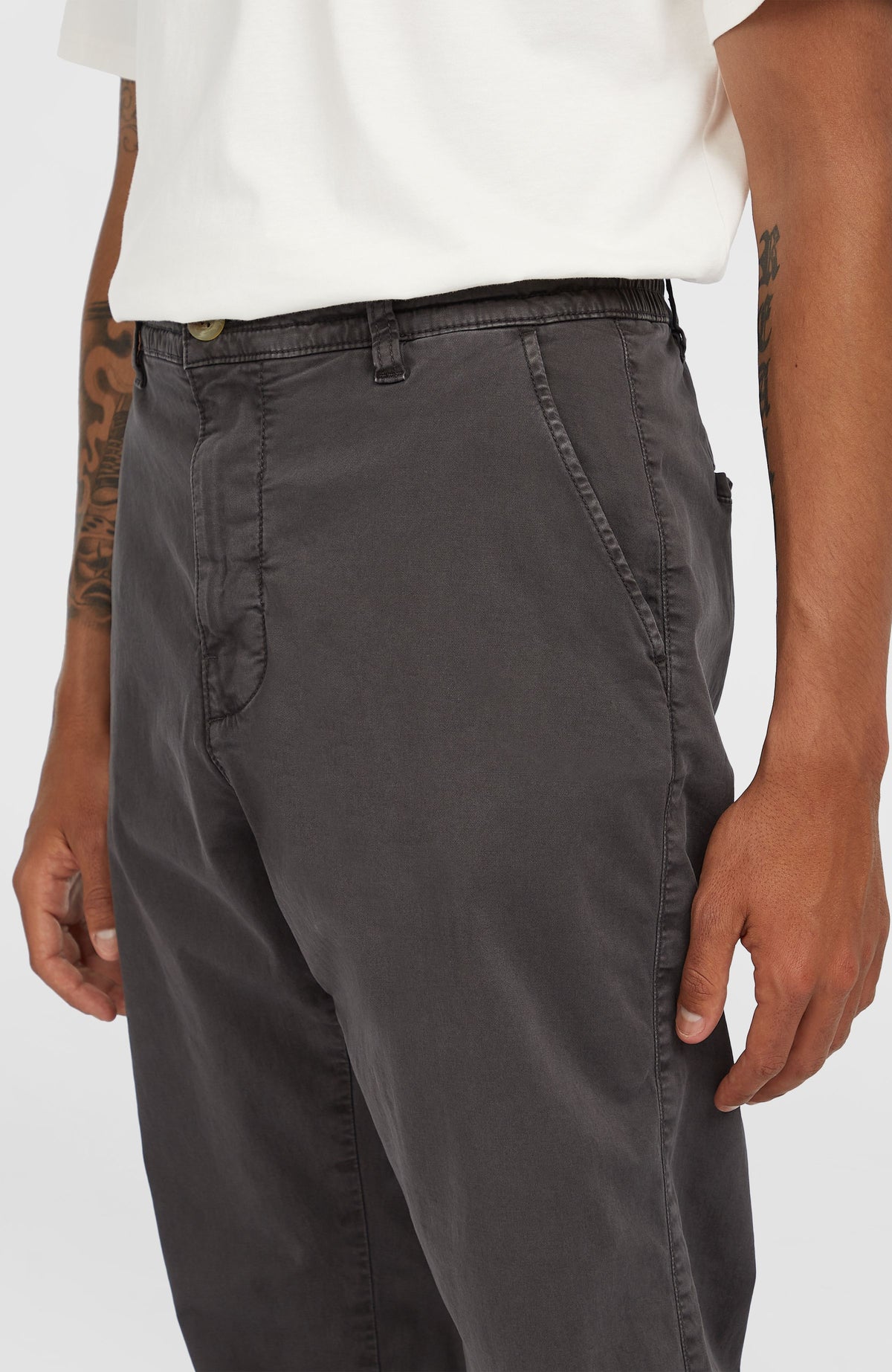 Essentials Chino Pants | Raven