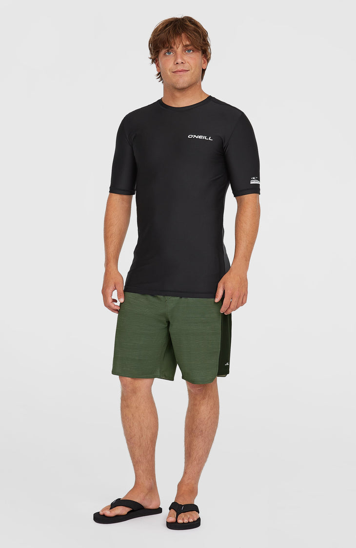 Essentials Short Sleeve Skin | Black Out