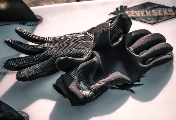 Wetsuit & surfing accessories, and when to use them explained