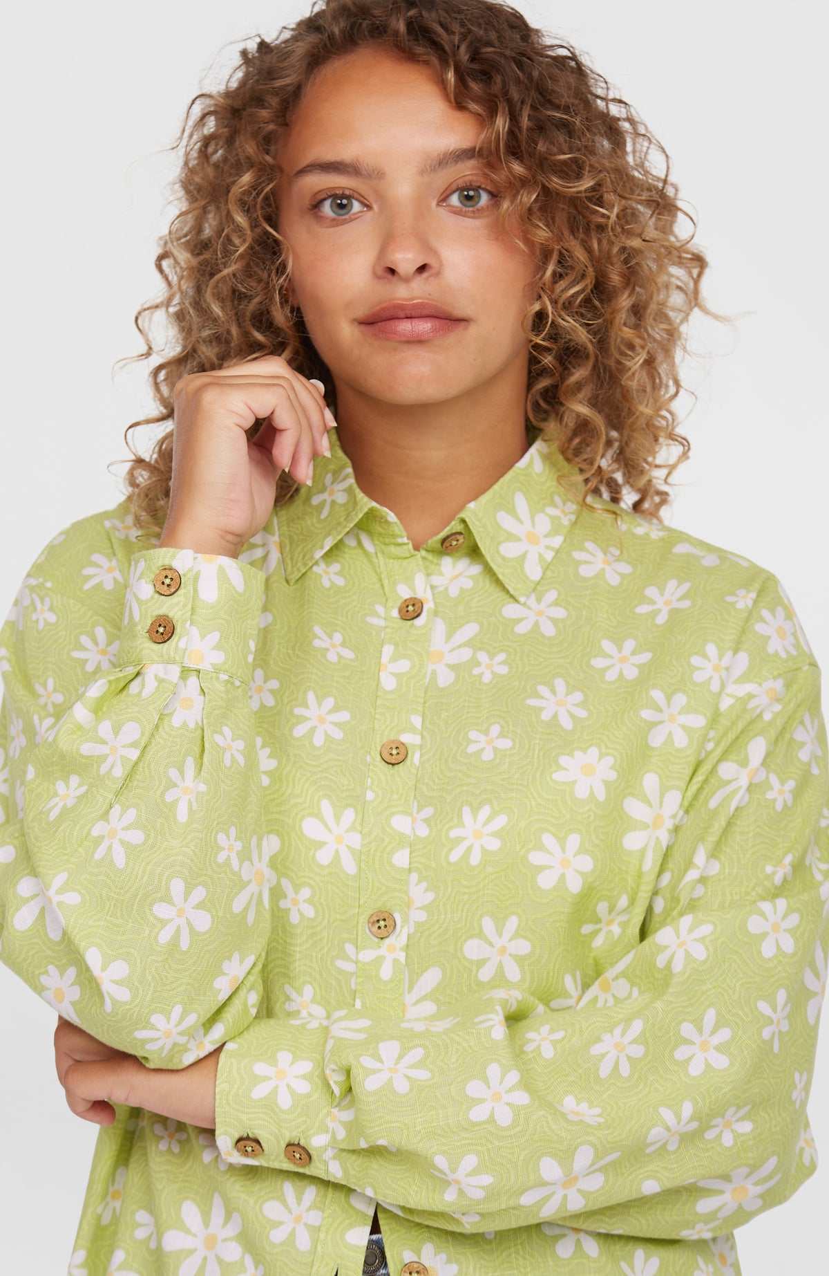 Beach Vintage Long Shirt | Green Daisyline