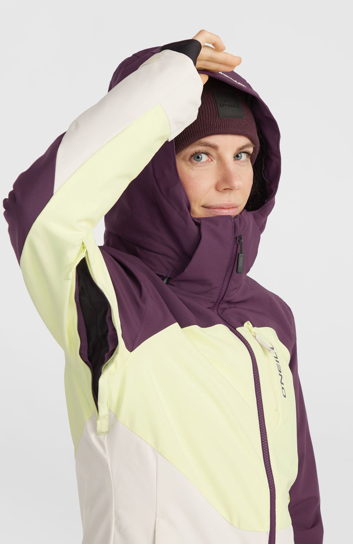 Carbonite Snow Jacket | Aubergine Colour Block