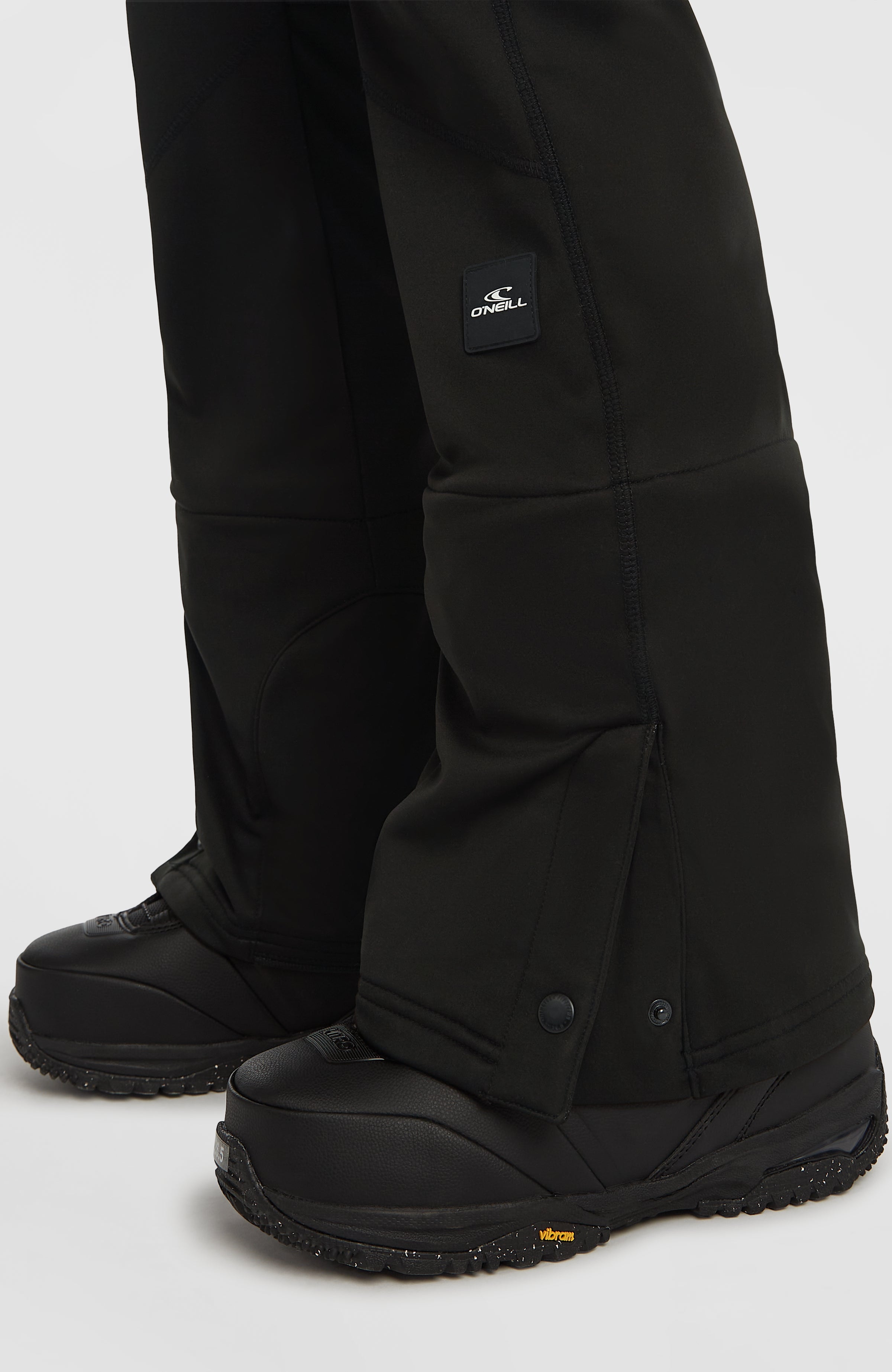 FWC'Cruz Softshell Snow Pants | Black Out – O'Neill
