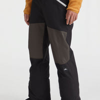 Jacksaw Snow Pants | Black Out Colour Block