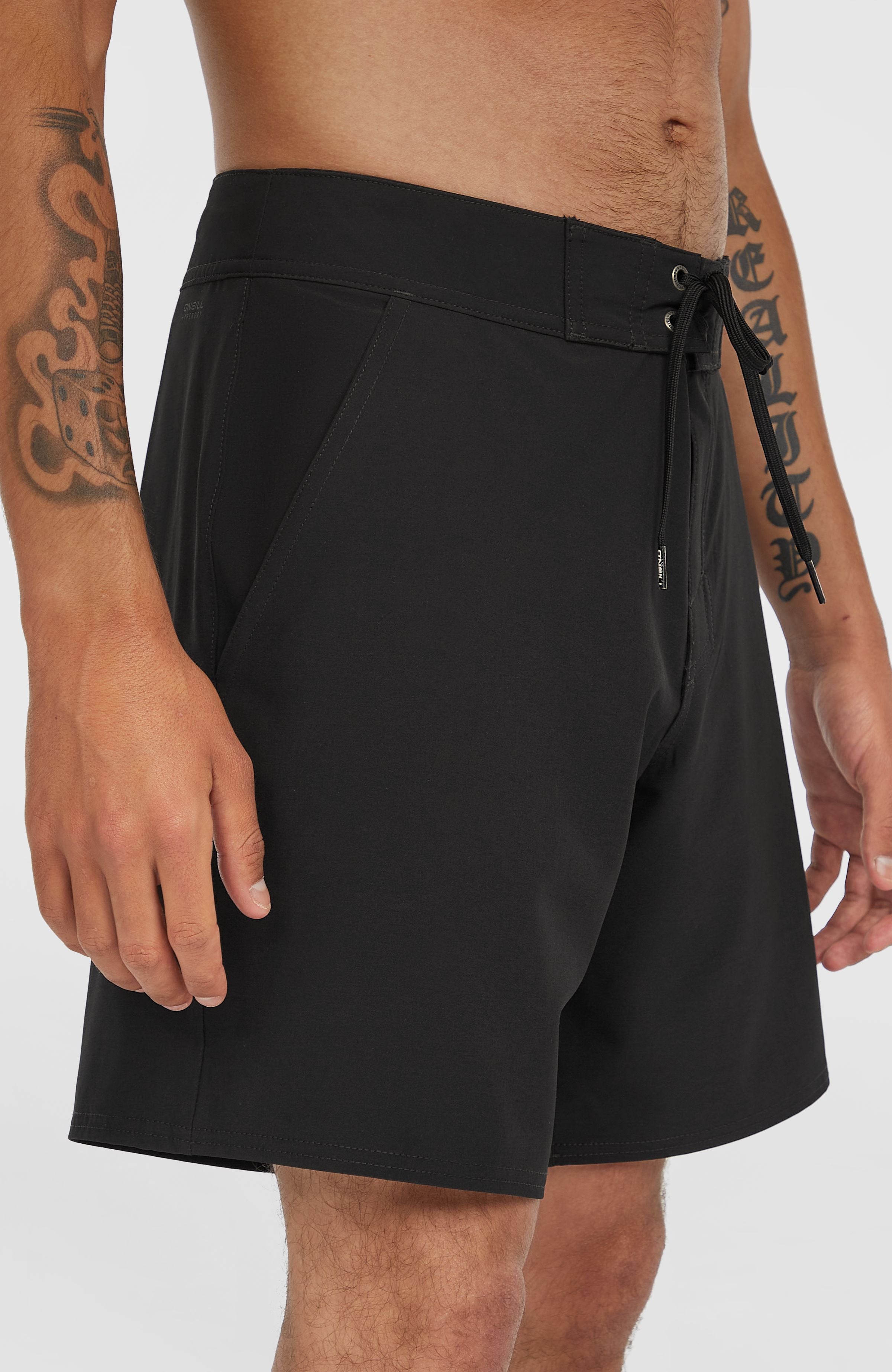Solid 17'' Boardshorts | Black Out – O'Neill