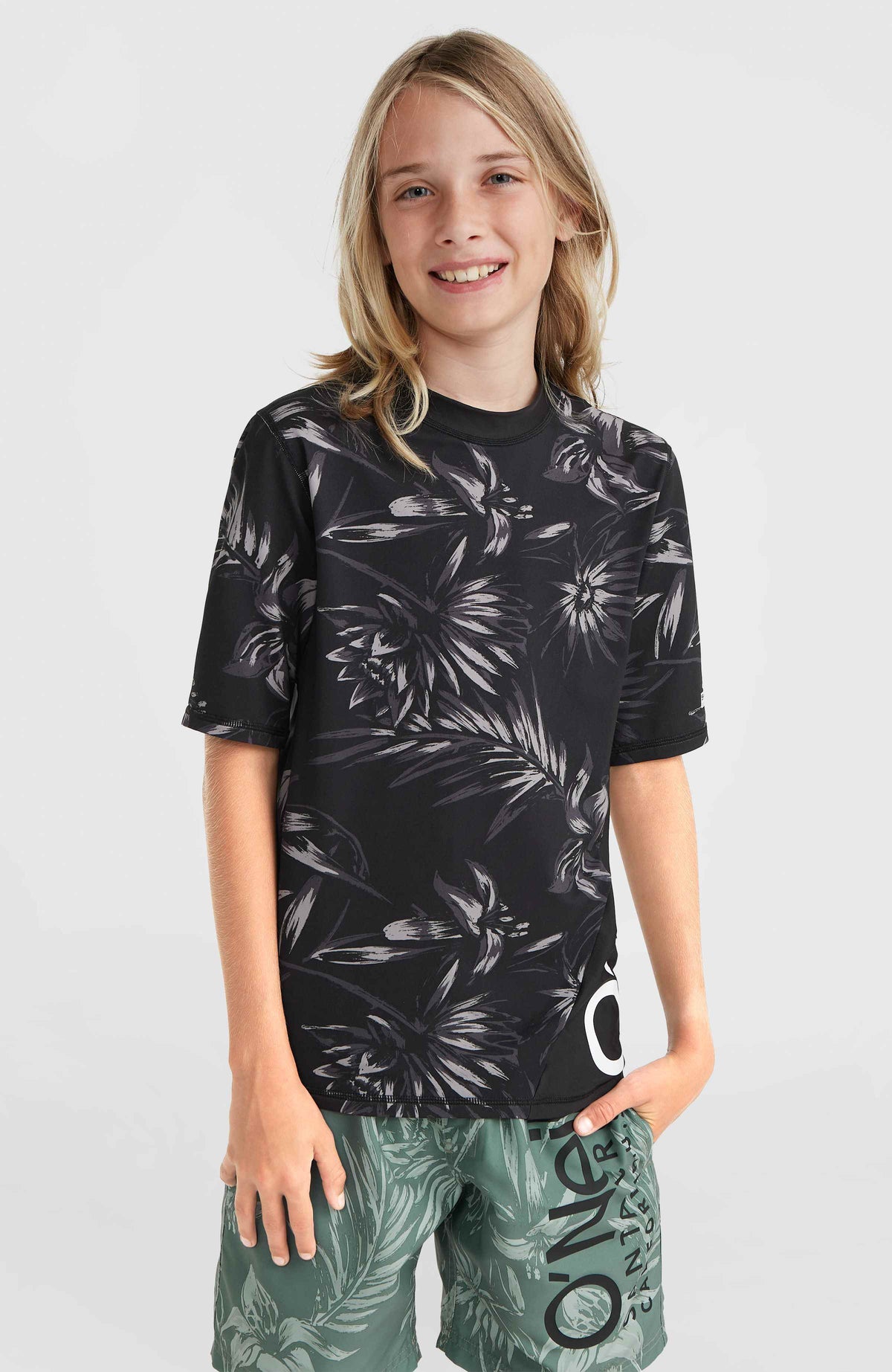 Mix and Match Crazy Short Sleeve Skin | Black Tonal Tropican