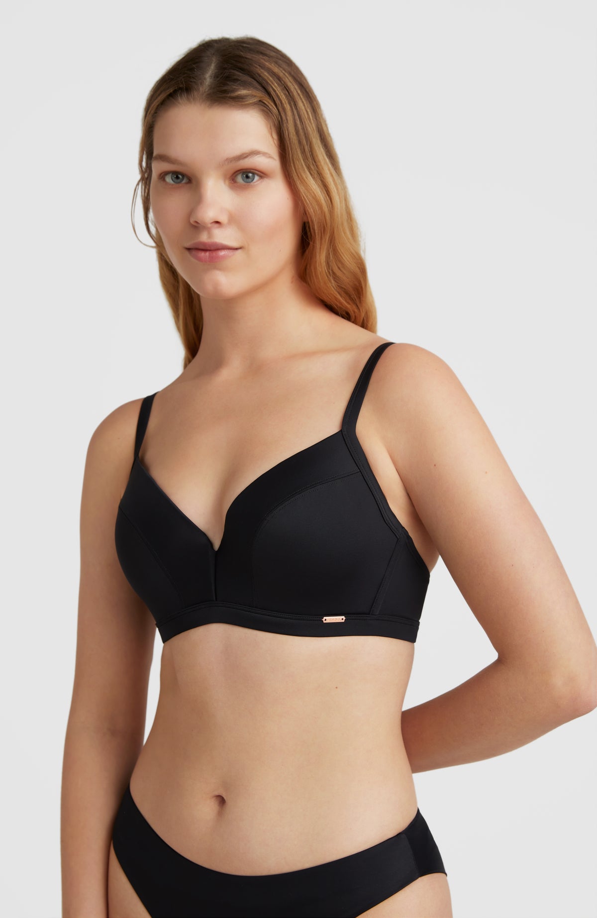 UNIQLO INDIA on X: A Bra Top, with both the support of a bra and