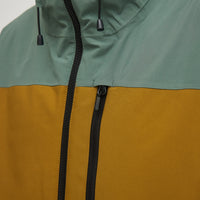 Carbon Snow Jacket | Balsam Green Colour Block